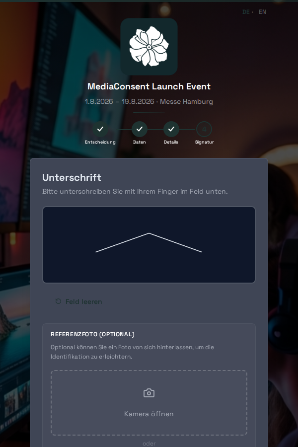 Step 4 in the portal: signature field with optional reference photo